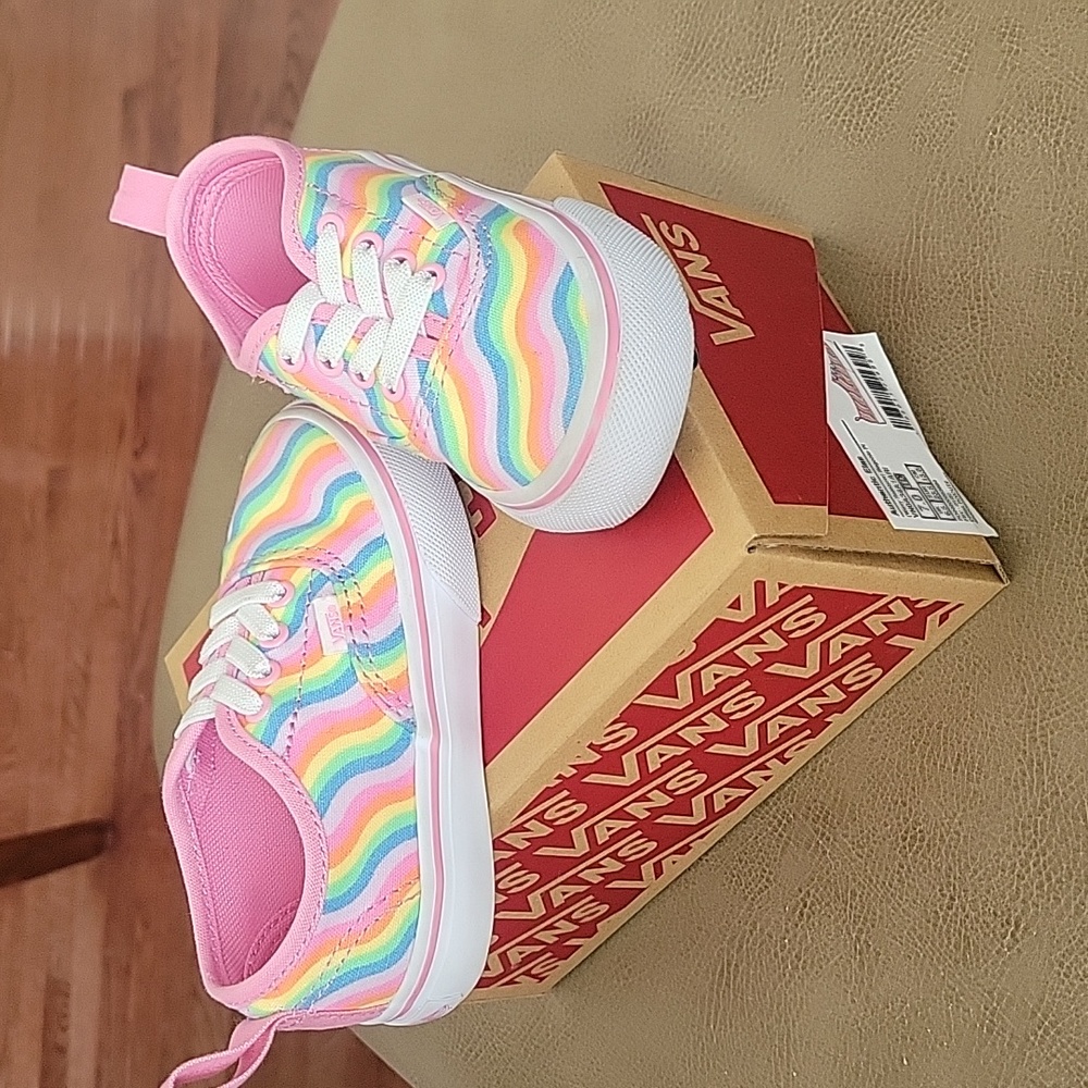Vans Kids Rainbow Wave Pink Lace-Up Sneakers